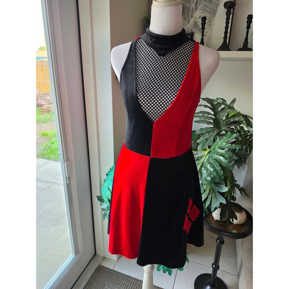 DC Comics Batman Harley Quinn Red Black Velvet Mesh Skater Dress Small Cosplay
